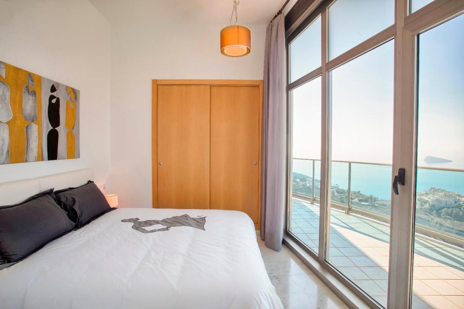 Luxury Apartment On The 40Th Floor With Amazing Views Бенидорм Экстерьер фото